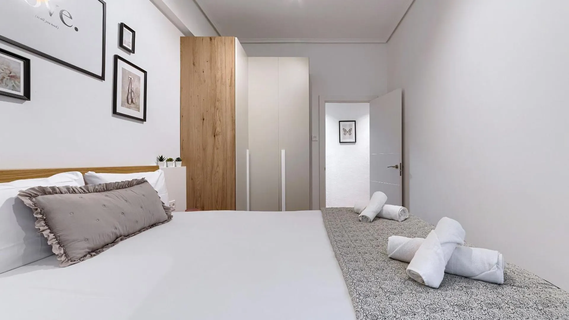 Vt Recien Renovada En Zabalburu Lägenhet Bilbao
